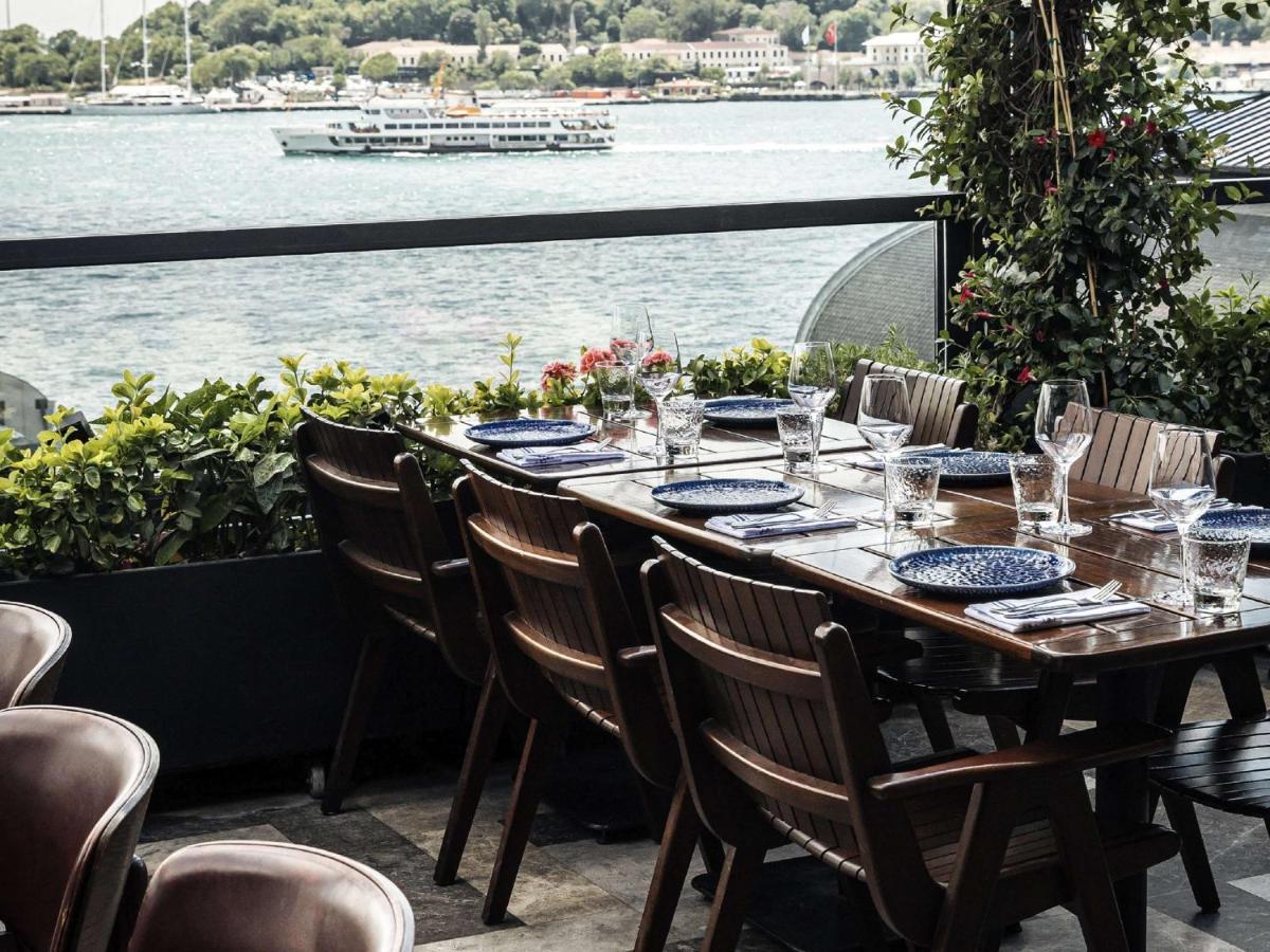 Novotel Istanbul Bosphorus Hotel Esterno foto The Terrace at the Four Seasons Hotel Istanbul