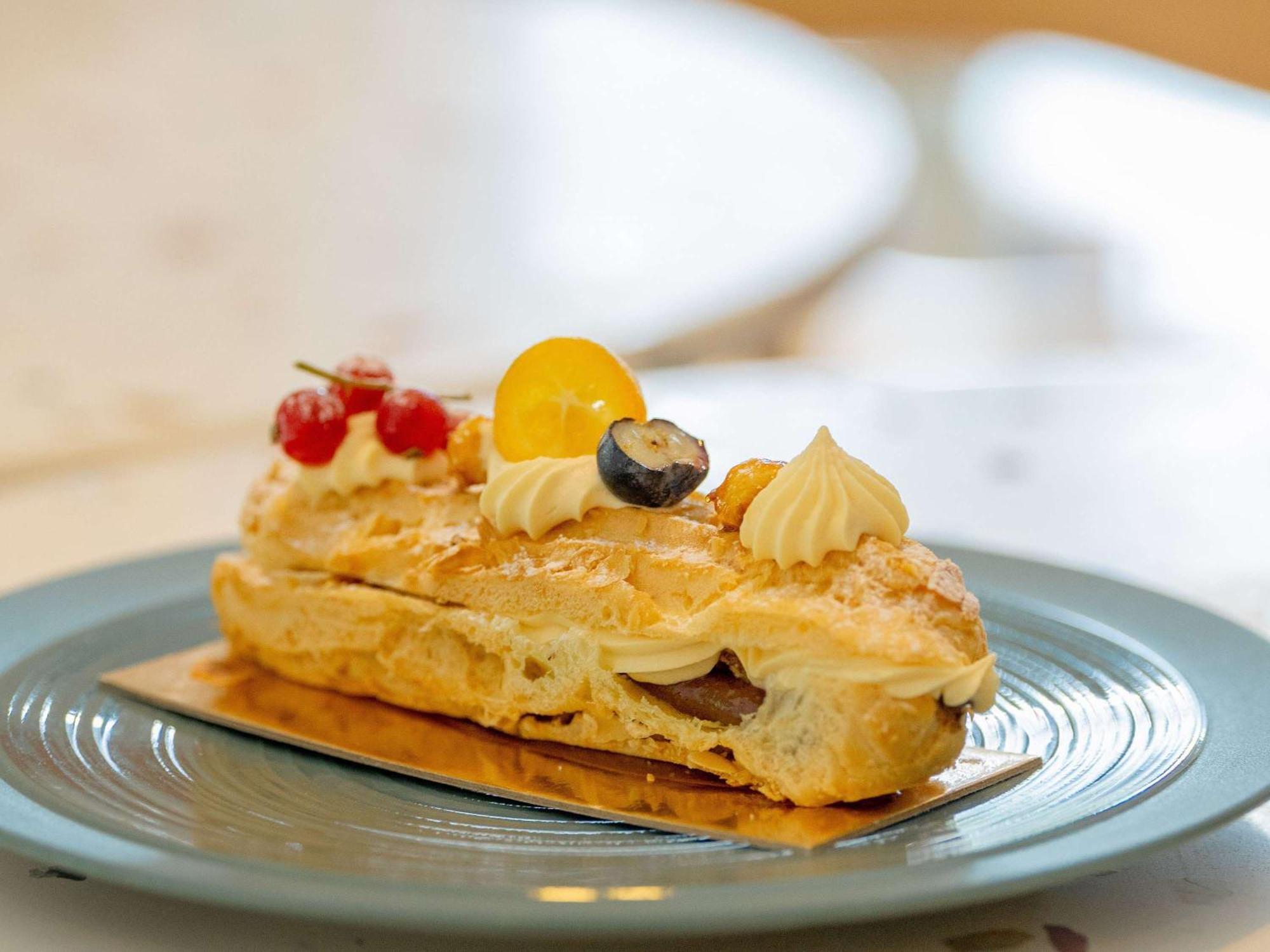 Novotel Istanbul Bosphorus Hotel Esterno foto A slice of cassata