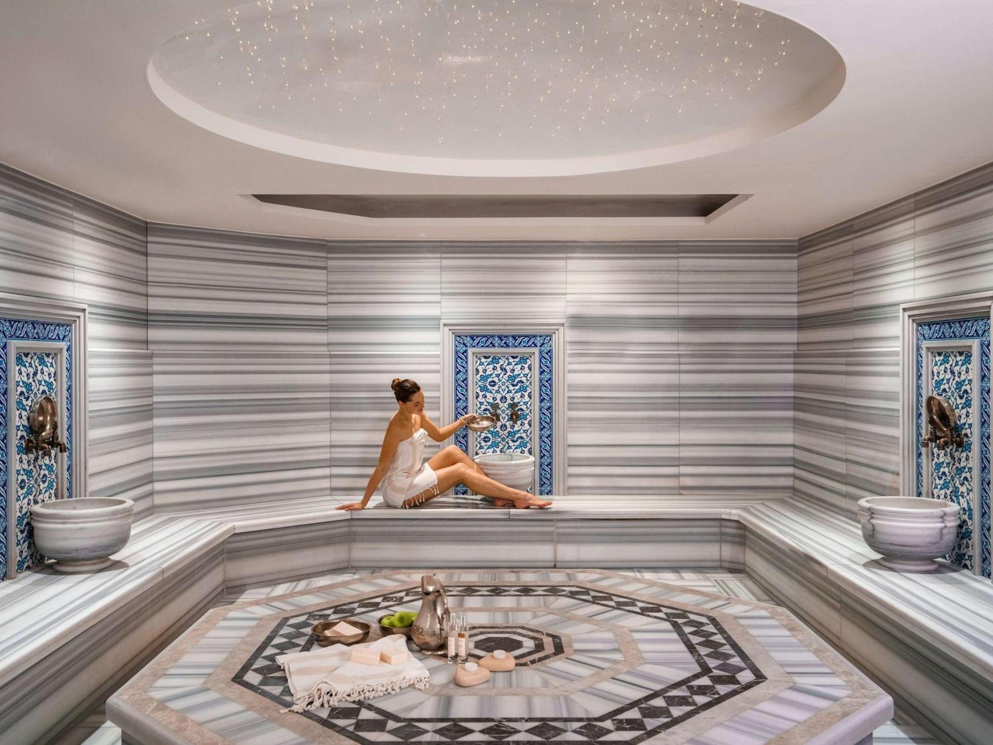 Novotel Istanbul Bosphorus Hotel Esterno foto Turkish bath